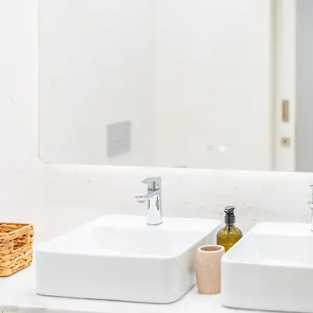 Acqua Residences-luxury Oasis&sea View Funchal (Madeira)